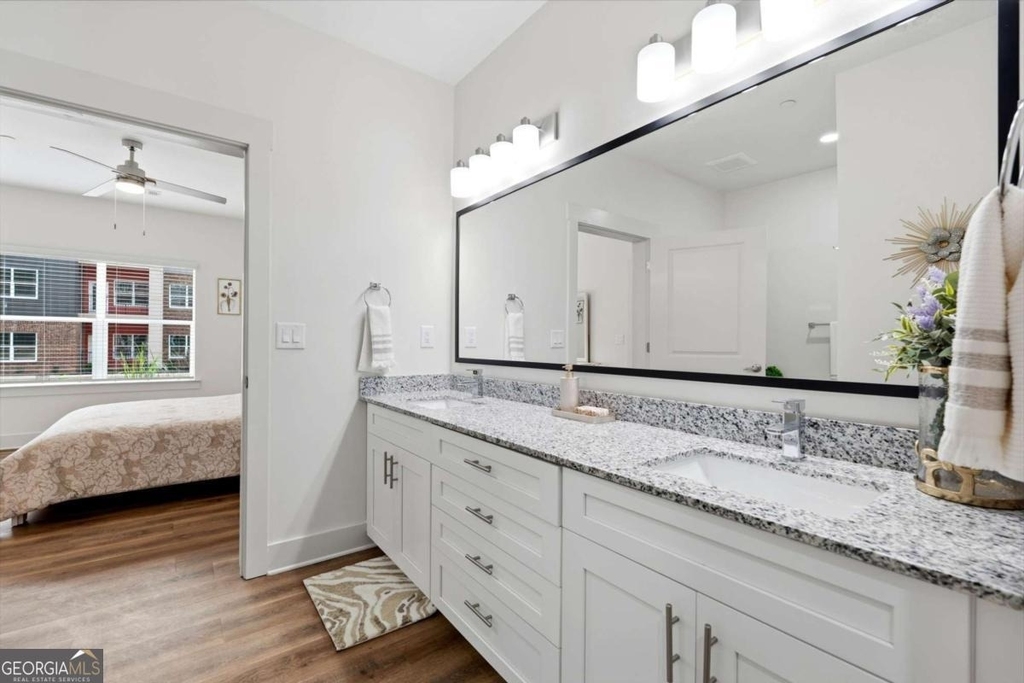 2025 W Iris Drive Se - Photo 6