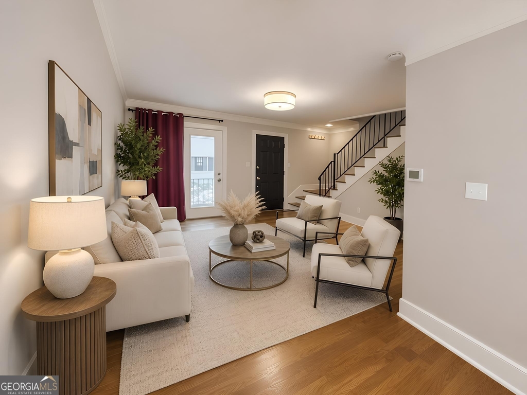 411 Tenth Street Ne - Photo 3