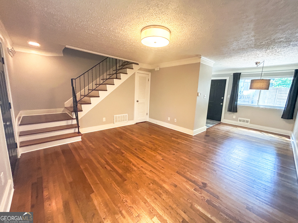 411 Tenth Street Ne - Photo 26