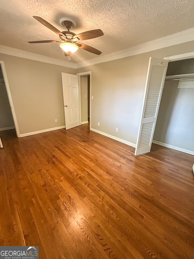 411 Tenth Street Ne - Photo 17