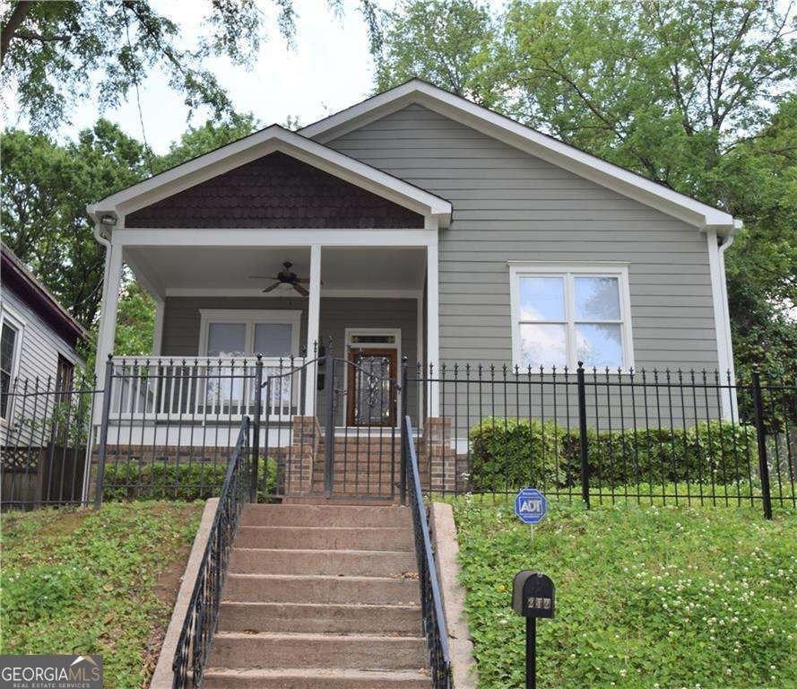 242 Dodd Avenue Sw - Photo 1