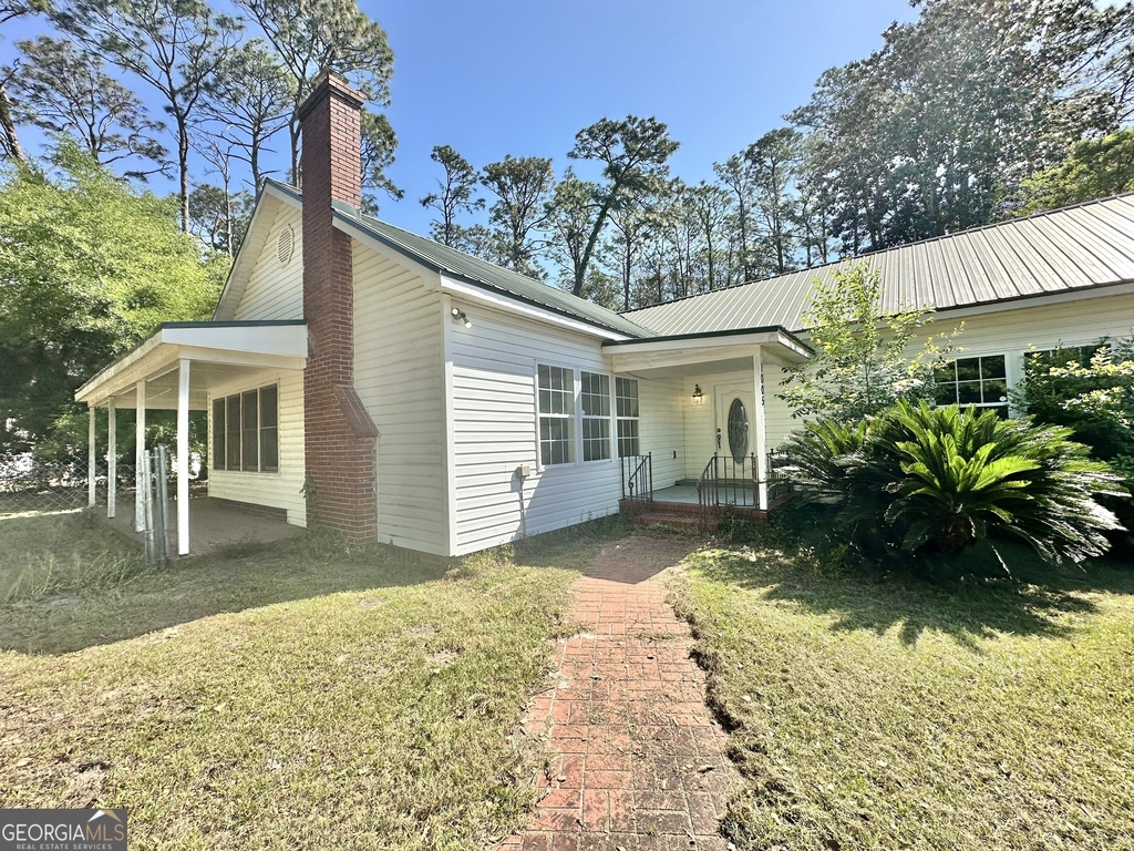 1005 Seminole Trail - Photo 0