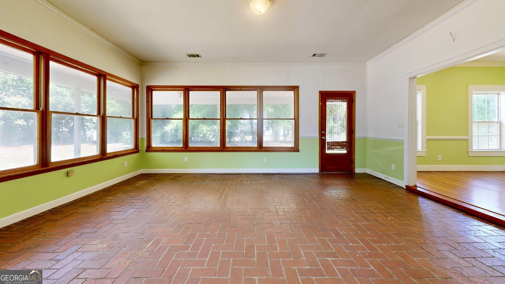 1005 Seminole Trail - Photo 4