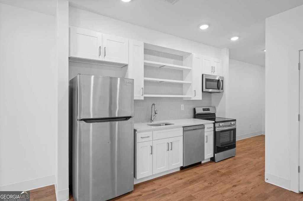 456 Flat Shoals Avenue Se - Photo 4