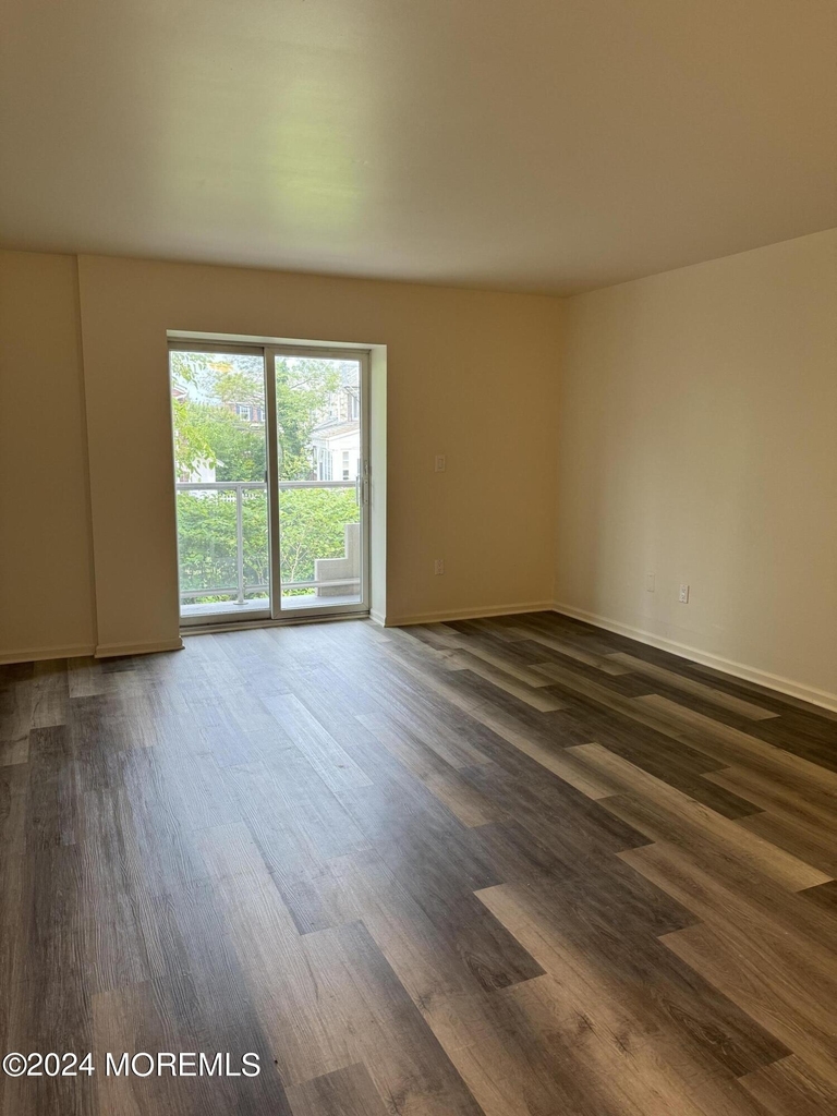 109 Second Avenue - Photo 4