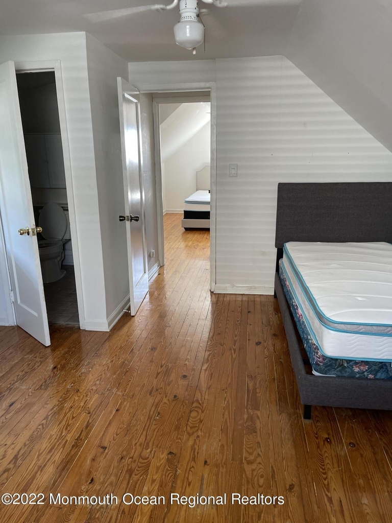 17 Clarence Avenue - Photo 19