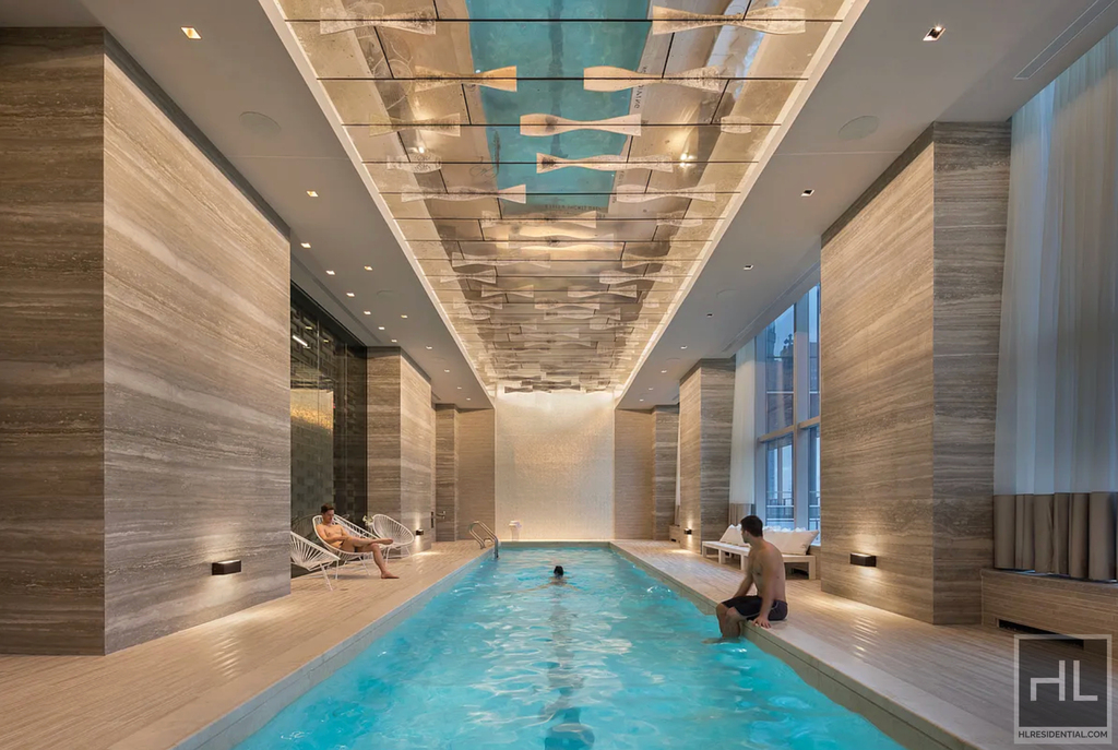 10th Avenue - Photo 6