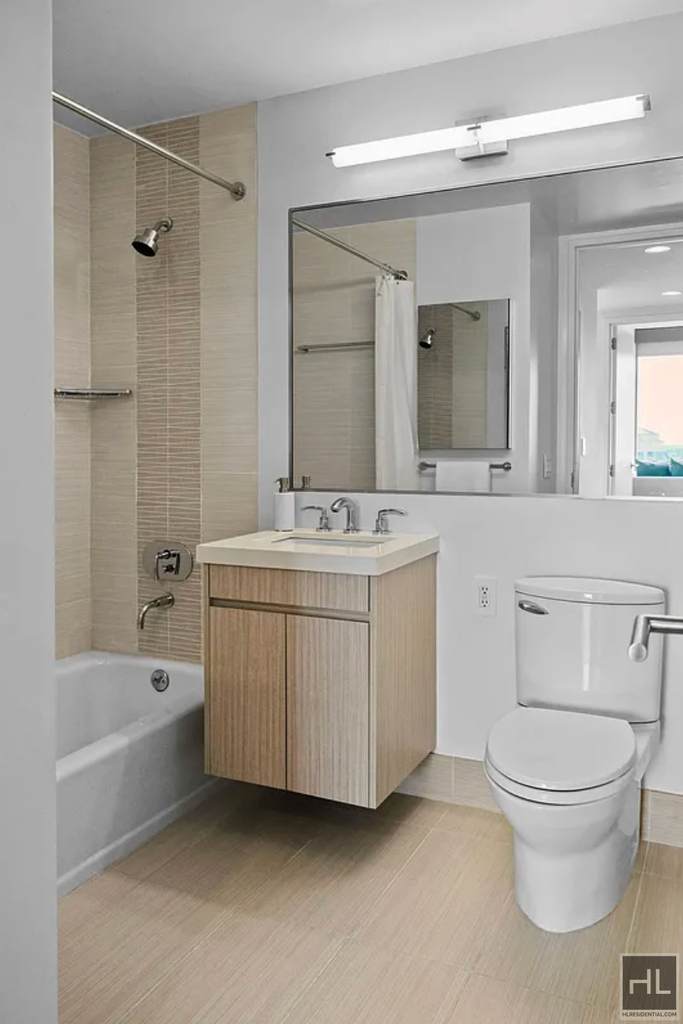 West 67th Street - Photo 3