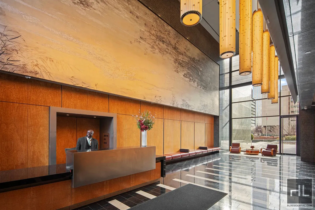 West 67th Street - Photo 13