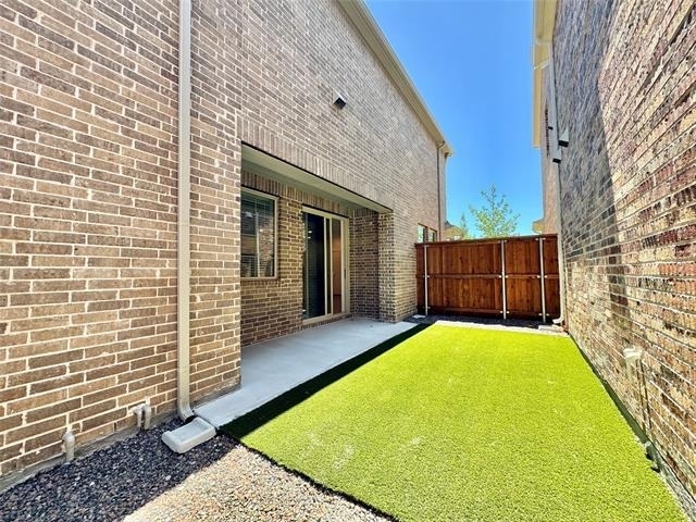 8509 Shorehan Road - Photo 12