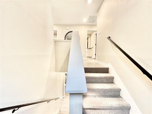 8725 Scottys Lake Lane - Photo 14