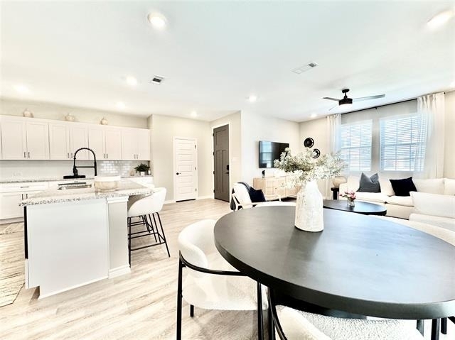 8725 Scottys Lake Lane - Photo 2
