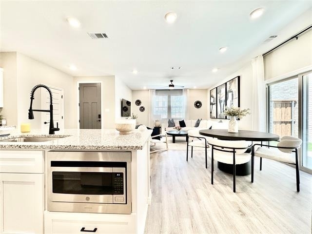 8725 Scottys Lake Lane - Photo 9
