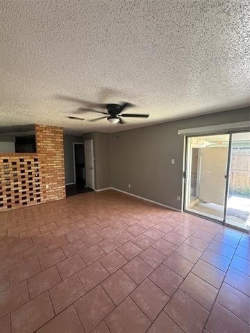 708 E Pecan Street - Photo 3