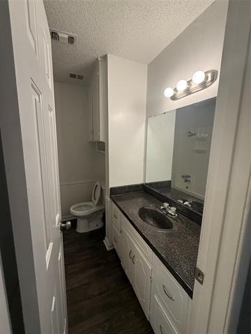 708 E Pecan Street - Photo 8