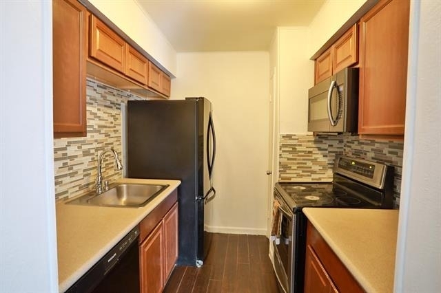 8110 Skillman Street - Photo 2