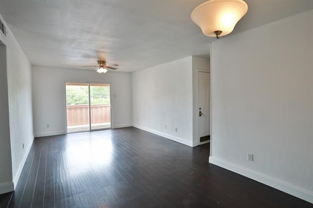 8110 Skillman Street - Photo 4