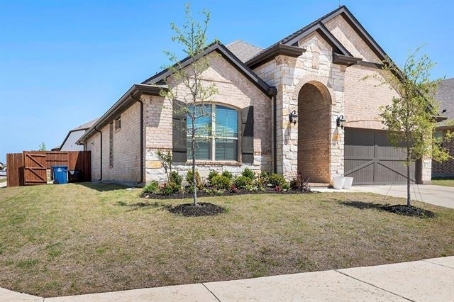 1000 Westwood Lane - Photo 1