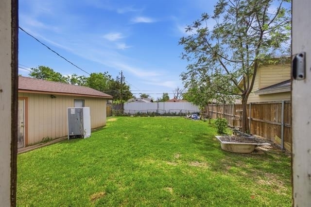 2634 Emmett Street - Photo 16