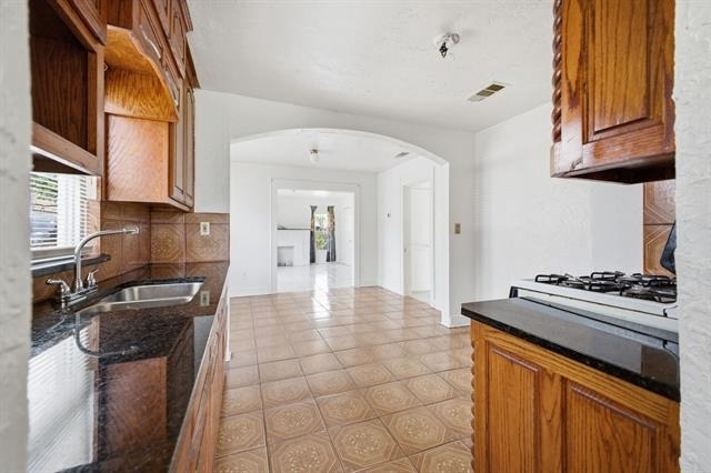 2634 Emmett Street - Photo 11