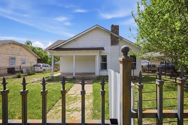 2634 Emmett Street - Photo 1