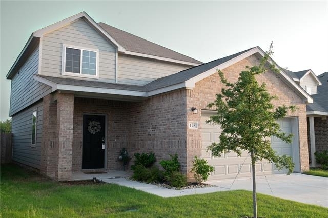 108 Rosings Place - Photo 1
