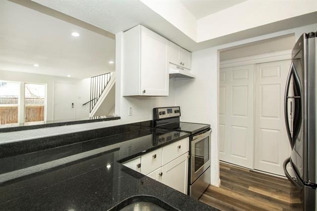 2611 Via Cordova - Photo 10