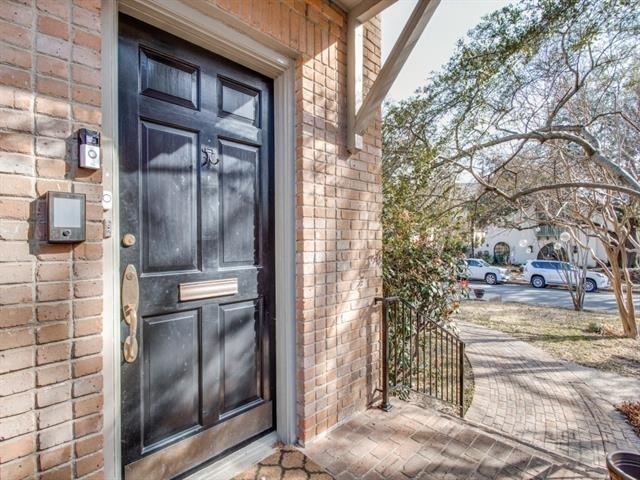4510 Westway Avenue - Photo 2