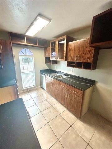 409 S Holiday Drive - Photo 6