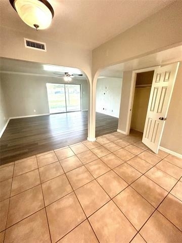 409 S Holiday Drive - Photo 4