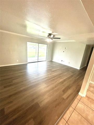 409 S Holiday Drive - Photo 5