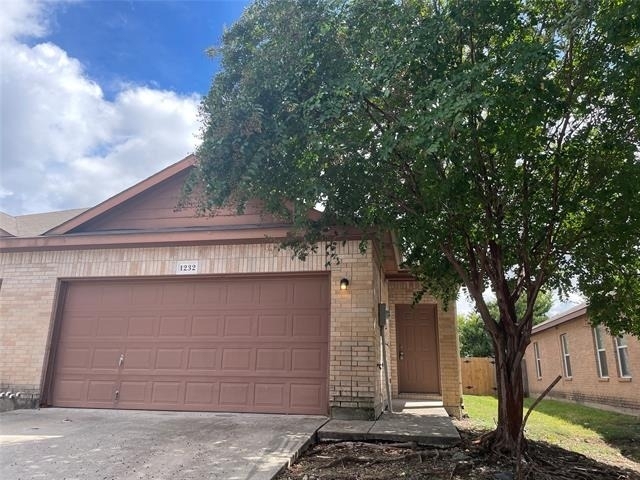 1232 Redman Avenue - Photo 1