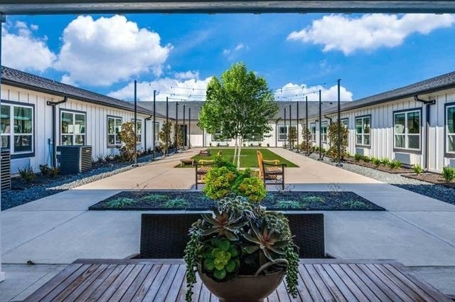 820 W Mcleroy Boulevard - Photo 9
