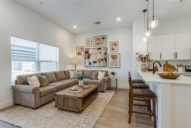 820 W Mcleroy Boulevard - Photo 19