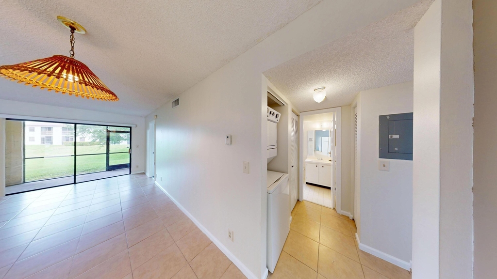 321 Olivewood Terrace - Photo 7