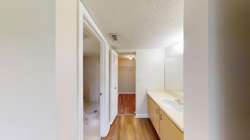 321 Olivewood Terrace - Photo 12