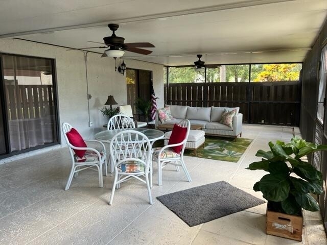 301 Se Castle Court - Photo 20