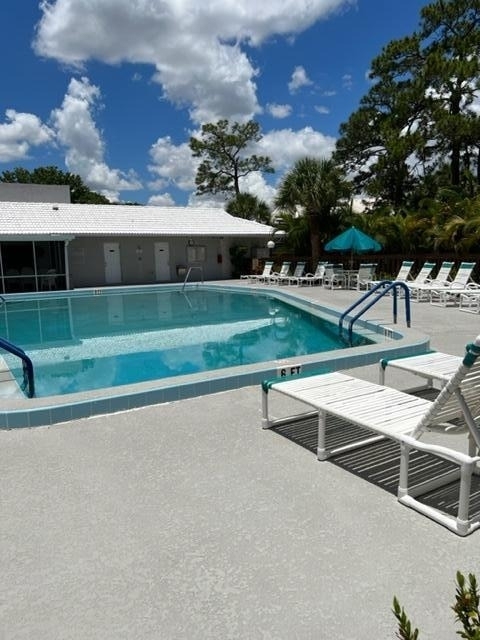 301 Se Castle Court - Photo 21