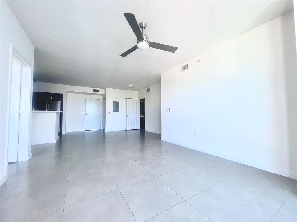 729 Nw 2 Street - Photo 2