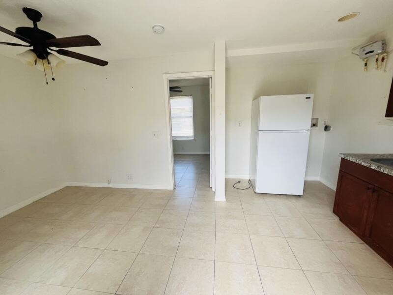 901 8th Street - Photo 1