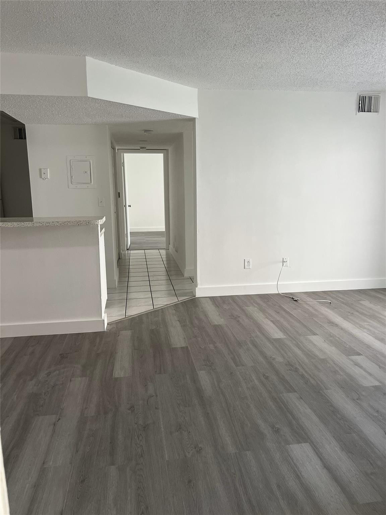 18860 Nw 57th Avenue - Photo 3