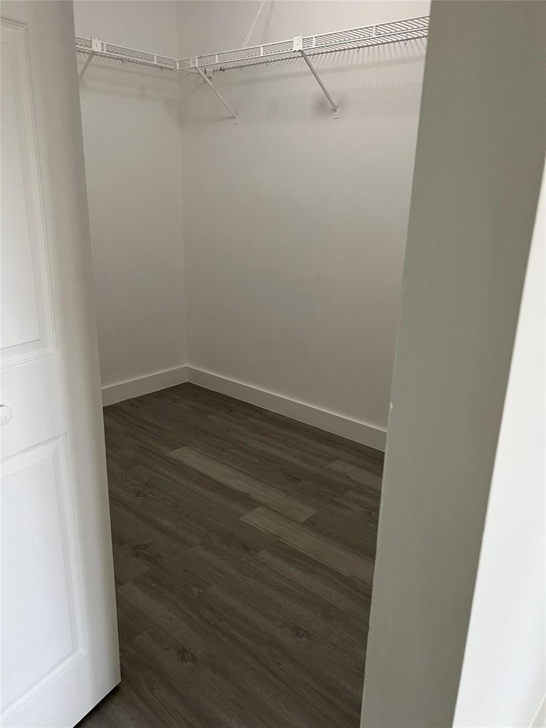 18860 Nw 57th Avenue - Photo 8