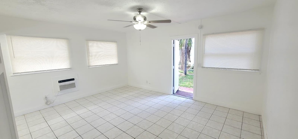 403 N 19th Avenue - Photo 6