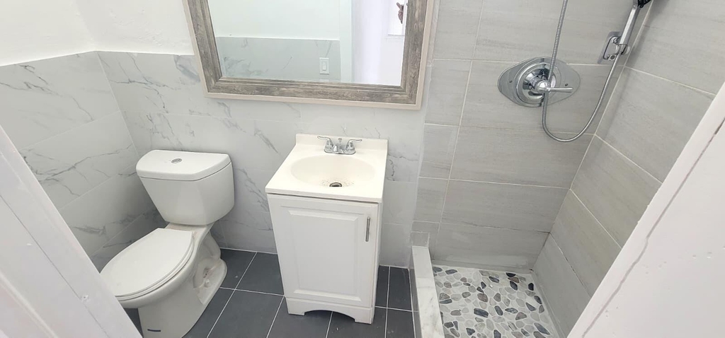 403 N 19th Avenue - Photo 4