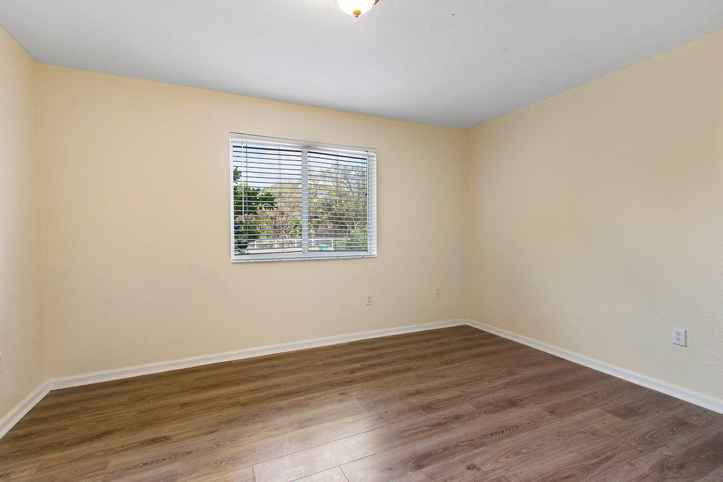 8460 Nw 40th Street - Photo 13