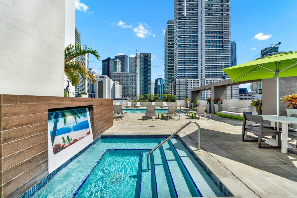110 Sw 12 Street - Photo 16