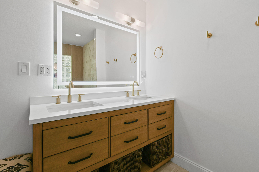 8110 W Lake Drive - Photo 36