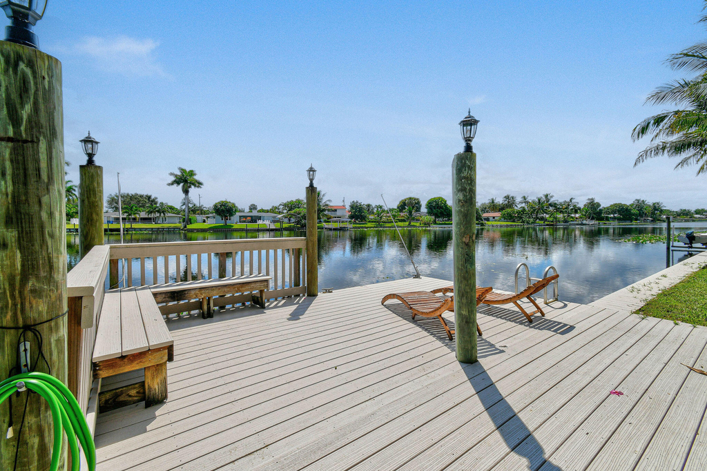 8110 W Lake Drive - Photo 1