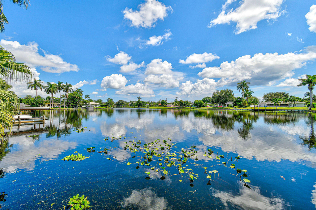 8110 W Lake Drive - Photo 45