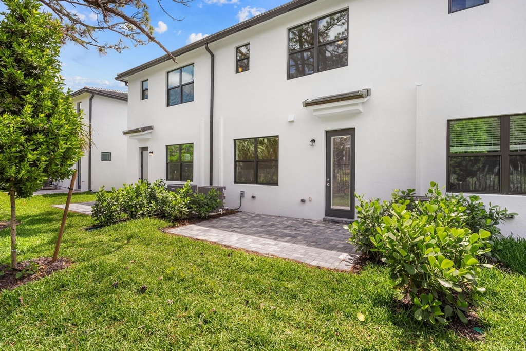 4315 Efendi Drive - Photo 44